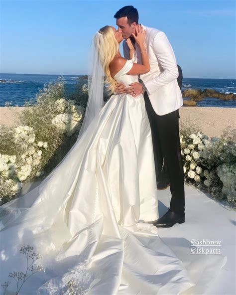 Ashley Brewer Marries NBA Star Frank Kaminsky In Stunning Mexico