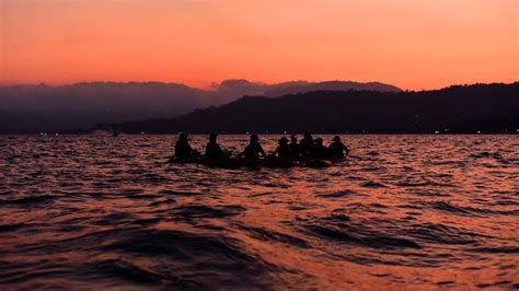 elsalvador on Twitter Buen día Conoces el kayac nocturno