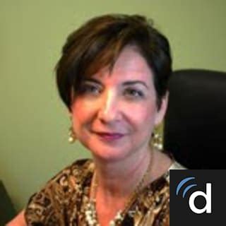 Dr Laurene Dipasquale Md Hillsdale Nj Internist Us News Doctors