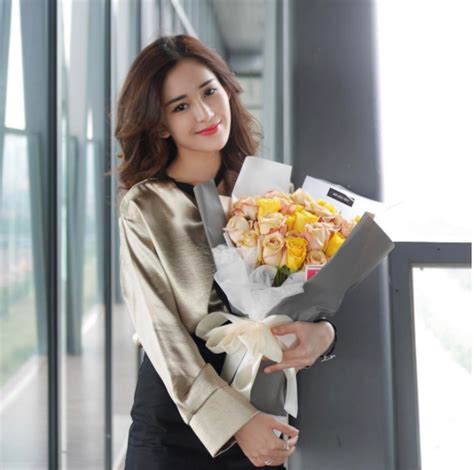 Hot Girl S Malaysia C Kh C N G M M T Xinh D Ng Chu N Qu Tr I