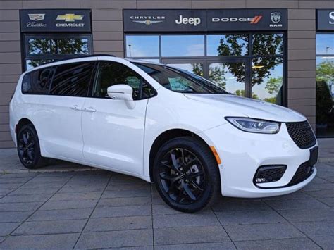 Chrysler Pacifica Limited S Awd Tipcars Největší Inzerce Autobazarů