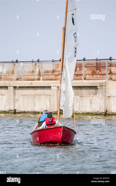 Dinghy Racing Hi Res Stock Photography And Images Alamy