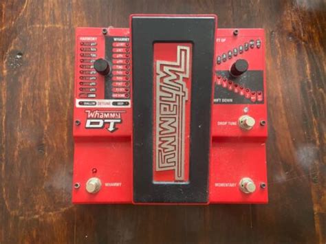 Digitech Whammy DT Pitch Shifting With Drop Raised Tuning Guitar