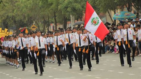 Ugel Sullana Participa En Desfile Escolar Regional Noticias Unidad