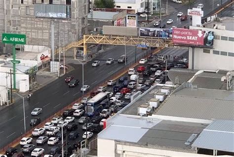 Bloqueo En La Avenida Garza Sada Cierran Por Protesta Vecinal