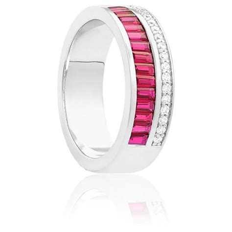 Bague Rubis Diamants 0 15 Ct En Or Blanc 750 Aurora Ocarat