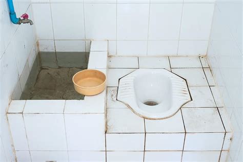 Toilet Trauma: How to Use and Conquer Squat Toilets in Asia!