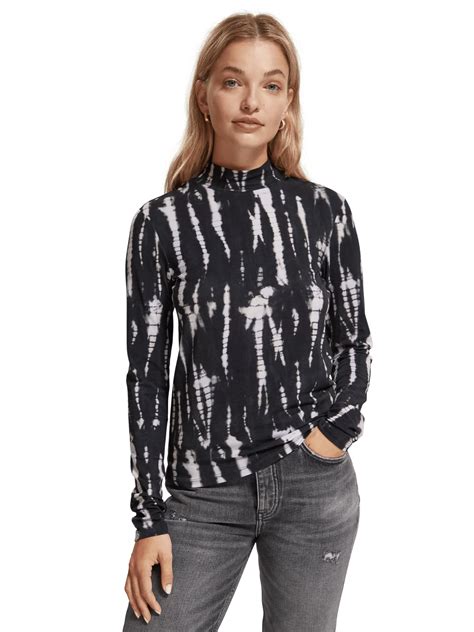 Printed Long Sleeved Mock Neck Top