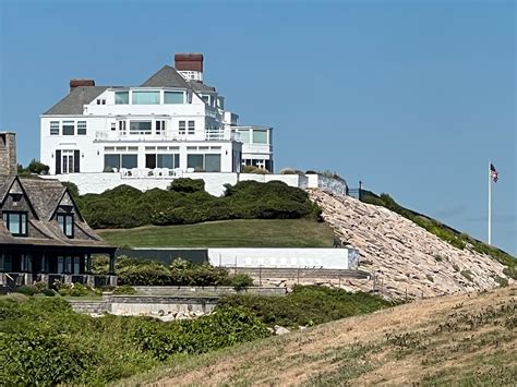 Rebekah Harkness, the Scorned Socialite of Watch Hill - Online Review