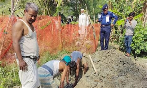 দাফনের দেড়মাস পর কিশোরীর মরদেহ উত্তোলন