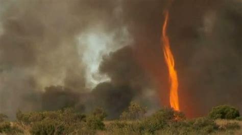 Australia Il Tornado Di Fuoco Corriere Tv