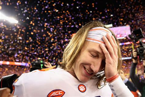 Clemson QB Trevor Lawrence And His Lucious Locks Have Brought Out The ...