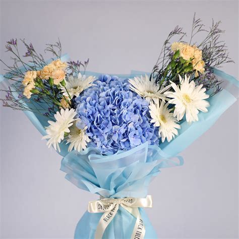 Blue Moon Melody - Order Exotic Flower Bouquet | BTF.in