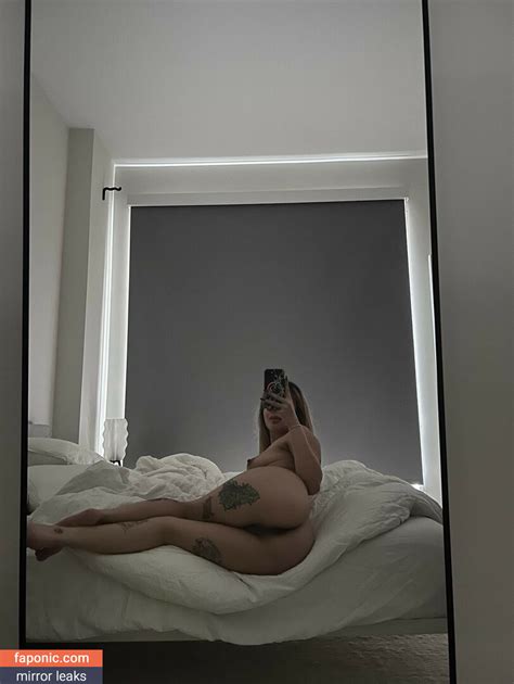 Reyna Morena Aka Enlightenedbimbo Aka Morenareyna Aka Slimthick Nude