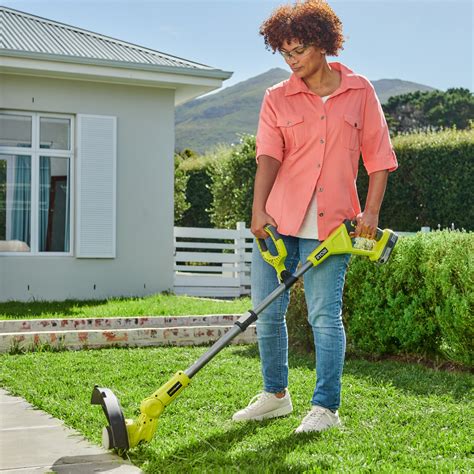 Trimmer Electric Functie EasyEdge Diametru De Taiere De 25 Si 30 Cm