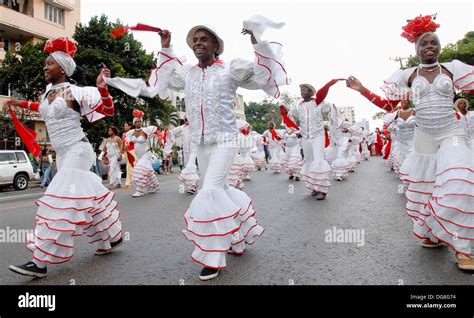 Cuban dancers during a parade in Havana, Cuba Stock Photo - Alamy