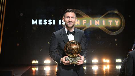 Messi Conquista A Oitava Bola De Ouro Videos Dos Golos E Resumos