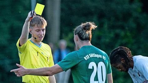 Svg G Ttingen Schl Gt Im Fu Ball Bezirkspokal Rsv G Ttigen Nach