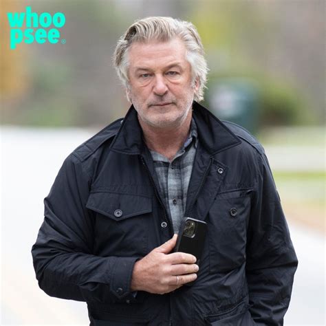 Alec Baldwin Ritorna Sul Set Di Rust Mesi Dopo La Morte Di Halyna