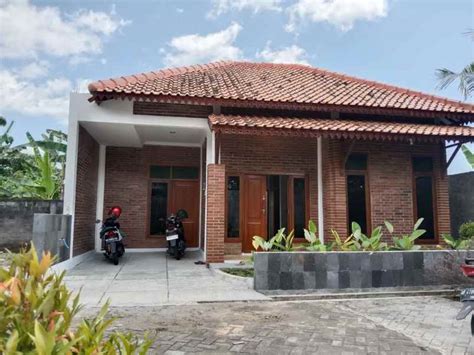 Rumah Etnik Jawa Dekat Pasar Godean