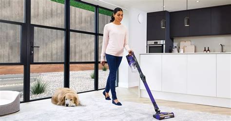 Shark discount code slashes £110 off cordless vacuum that's 'undeniably ...