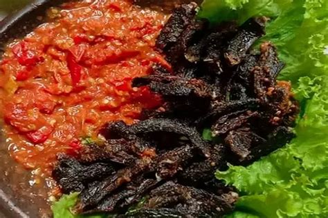 Resep Lalapan Belut Sambal Terasi Enak Simple Gurihnya Bikin Nagih