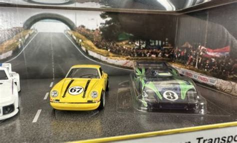 Hot Wheels Premium Diorama Garage German Racers Vw Porsche Shipped