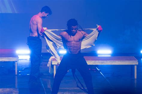 Foto Hot Men Dance Show Odu Evio Rije Anke Rasprodali Dva Nastupa U Istom Danu Novi List