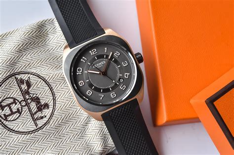 Hands On With The Two Tone Black Gold Herm S H Watch Flipboard