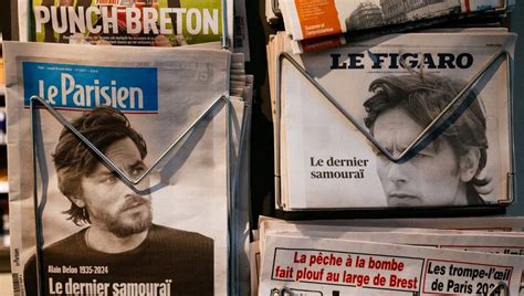 Mort D Alain Delon La Presse Fran Aise Et Internationale Rend Hommage