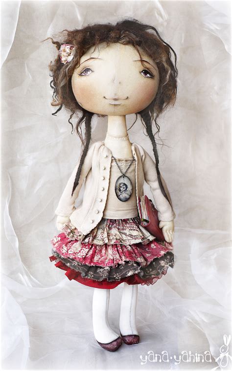 Куколка Совершенно Без Одежды – Telegraph