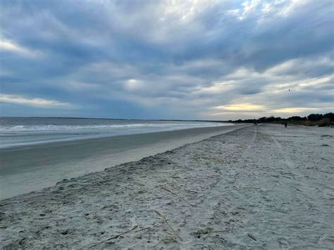 A Local's Guide to 9 TOP Beaches Near Charleston, SC