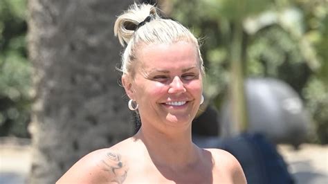 Kerry Katona Shows Off Her 4st Weight Loss In A Bikini As She Packs On The PDA With Cheeky