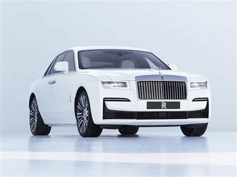 Rolls Royce Ghost Price In India Images Variant Specs Mileage