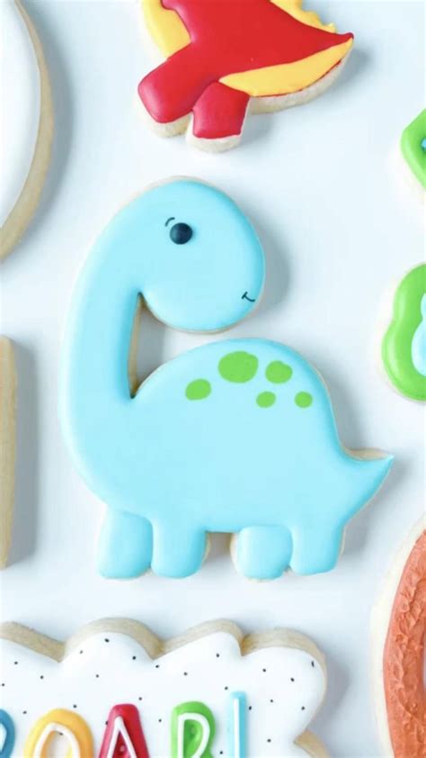 Dinosaur Cookies Decorating Tutorial