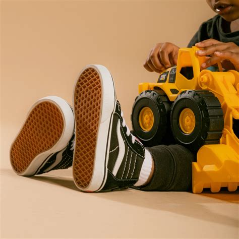 Kids Vans Shoes | Shoe Palace