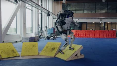 Watch Humanoid Robots From Boston Dynamics Perform Parkour T