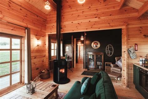 A Romantic Hot Tub Lodge For Couples Near Bewl Water East Sussex Kent