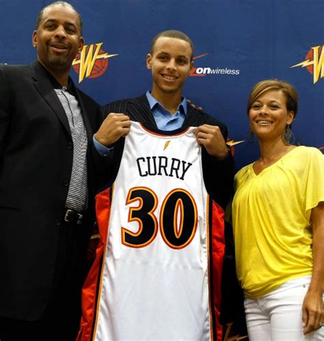 Stephen Curry: Parents (Sonya and Dell Curry), Age, Height, Weight