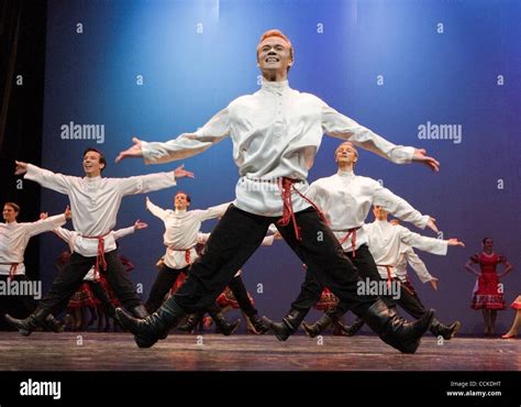 Ensemble De Danse Folklorique Igor Moiseyev Banque De Photographies Et