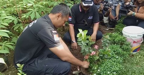 Hari Menanam Pohon Indonesia 28 November 2016 Agus Harimurti