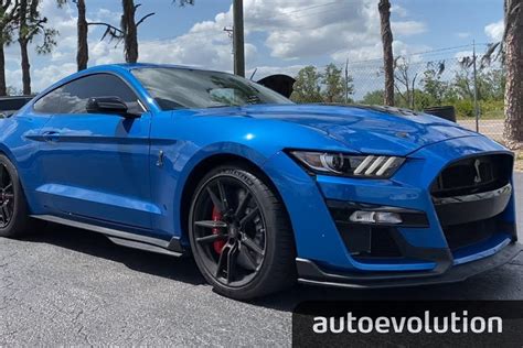 Tuned Ford Mustang Shelby Gt500 Is A Supercar Killer Proves Its Worth At The Drag Strip