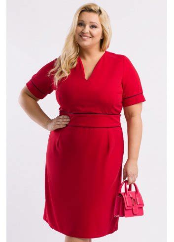 Sukienki na wesele dla puszystych duże rozmiary Plus Size 4