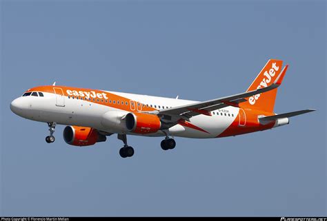 G EZOK EasyJet Airbus A320 214 WL Photo By Florencio Martin Melian