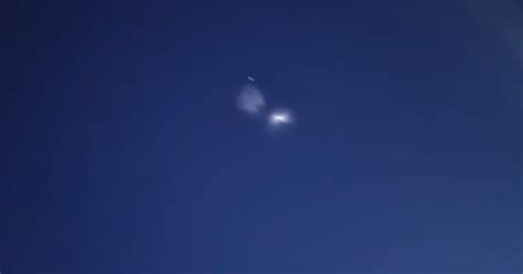 Ufo Nei Cieli Del Sud Italia L Oggetto Volante Non Identificato Era