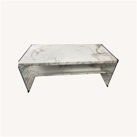 White Marble Coffe Table Aptdeco