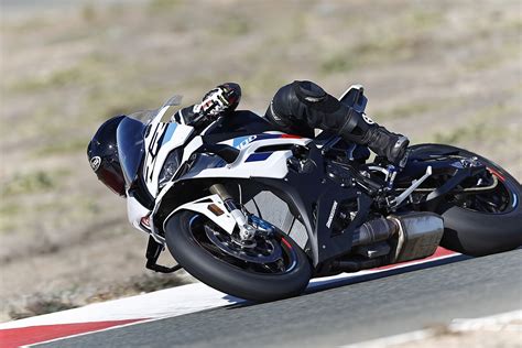 Probamos La BMW S 1000 RR Una Superdeportiva De 210 CV Con Alma De