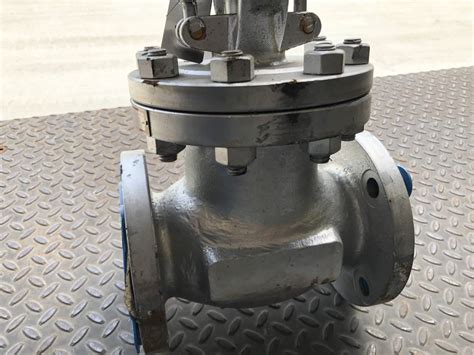 Crane 3 150 WCB Globe Valve 143 XU