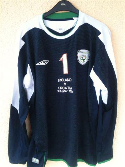 Republic Of Ireland Goalkeeper Football Shirt 2004 2006