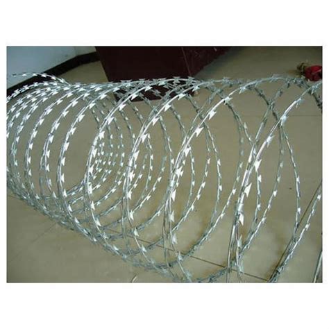 Concertina Coil Fencing Cross Razor 450 Mm At Best Price In Raipur Id 26537249362